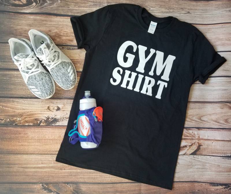 Herren T-Shirt-Gym Shirt von WeldonVinylDesigns