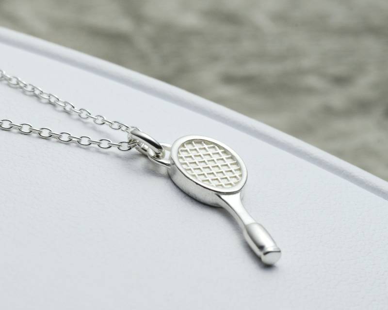 Tennis Halskette Sterling Silber, Geschenke, Tennisschläger Charm, Sport Halskette, Ball Trainer Geschenk, Player von WellesleyRowJewelry