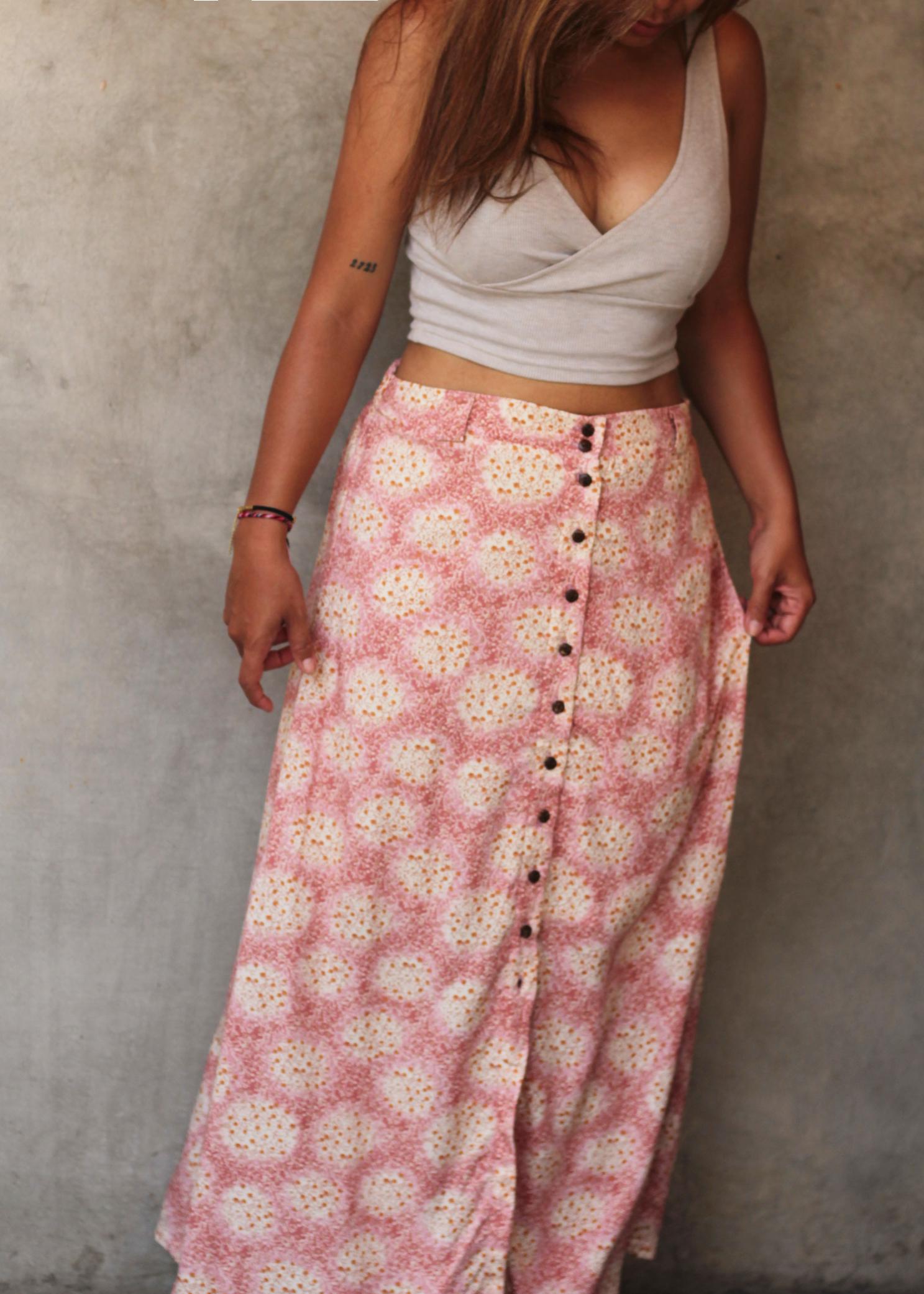 Elegant Button Front Pensil Skirt Floral Pink, Summer With Buttons, Buttoned Skirt, 90S von WeltentaenzerBerlin