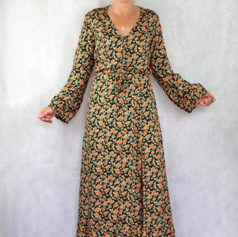 Winter Autumn Boho Floral Maxi Dress With Slit, Long Sleeve Flower Pattern, Bohemian von WeltentaenzerBerlin