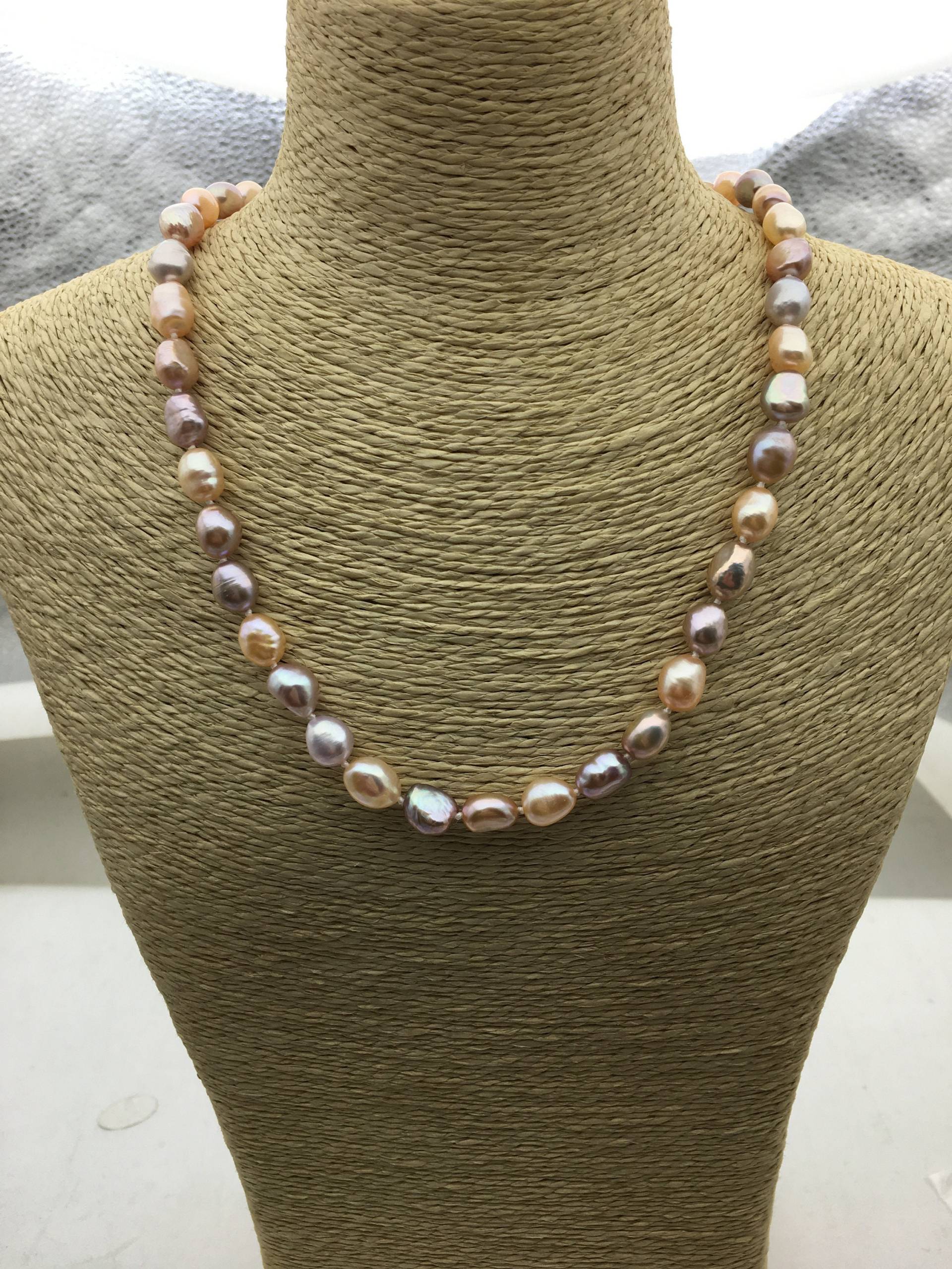 17, 5 "' Aa + 8 Mm Mix Color Nugget Perlenkette, Weiss Rosa Lila Süsswasserperlenkette, Npn1-100 von WenPearls