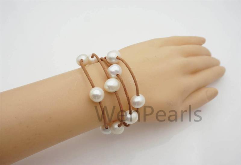 4 Reihen 12mm Großes Weißes Perlen Leder Armband, Seltene Kartoffel Nugget Form Perle, Leder Farbe Wählen, Handgemachte Manschette, Le7-108 von WenPearls