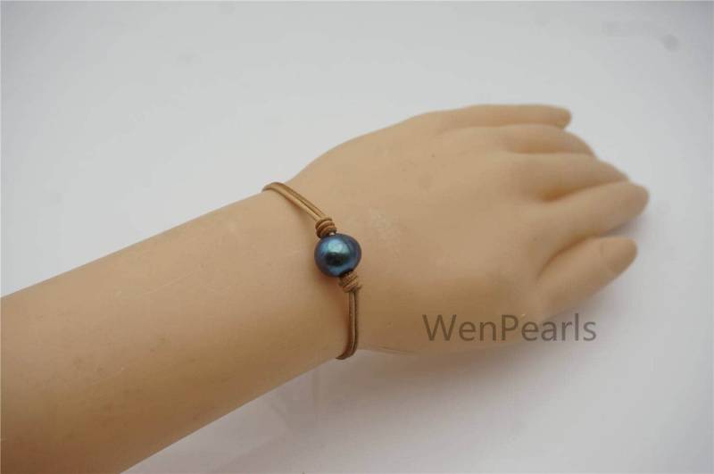 Großes Single Potato Pearl Modeschmuck, Perlen Lederperlen Armband - Geflochtenes Lederarmband Echte Süßwasserperle Le7-192 von WenPearls
