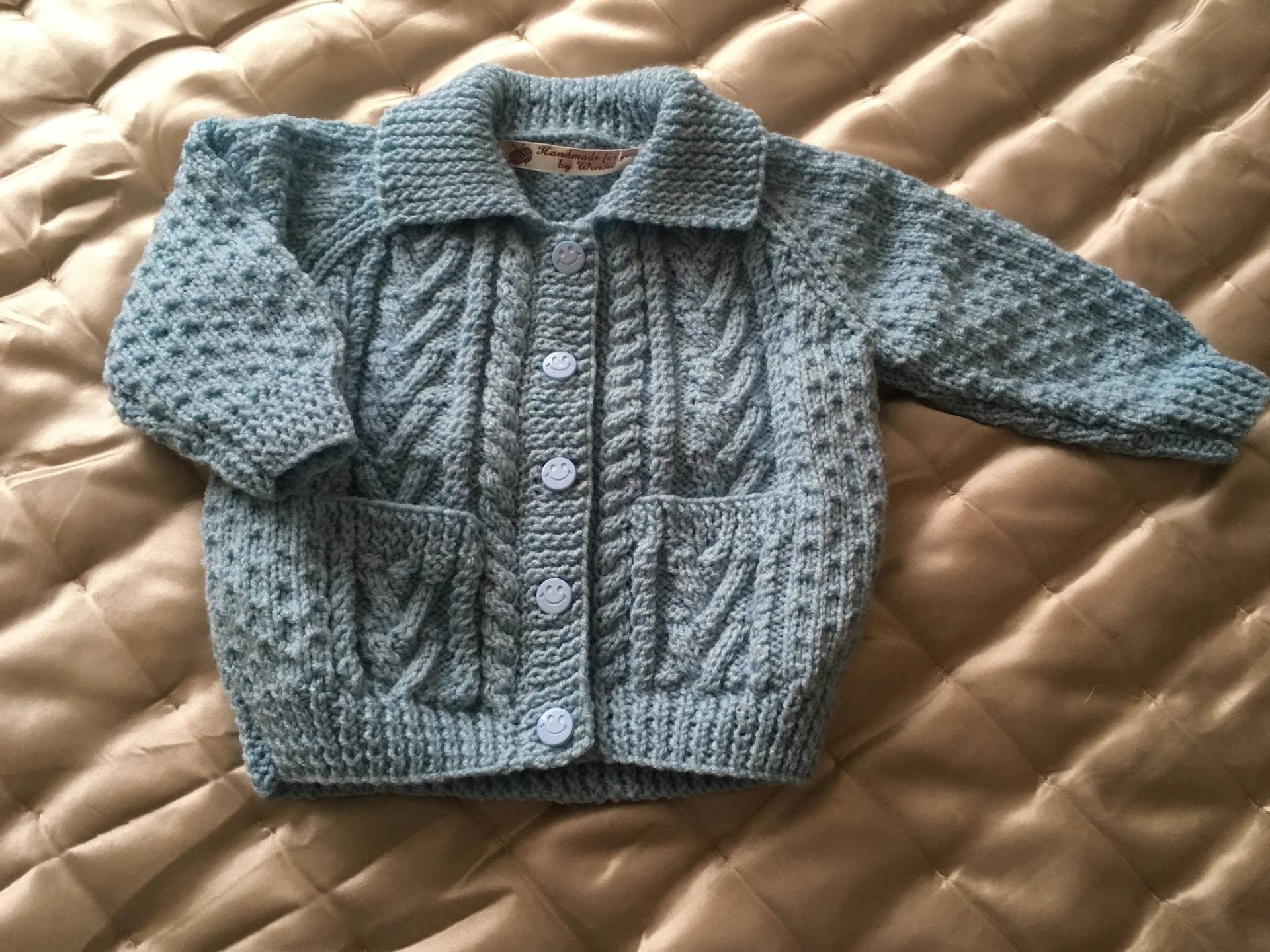 Eine Schicke Jacke Im Little Aran Look von WendiesWeeWoolies