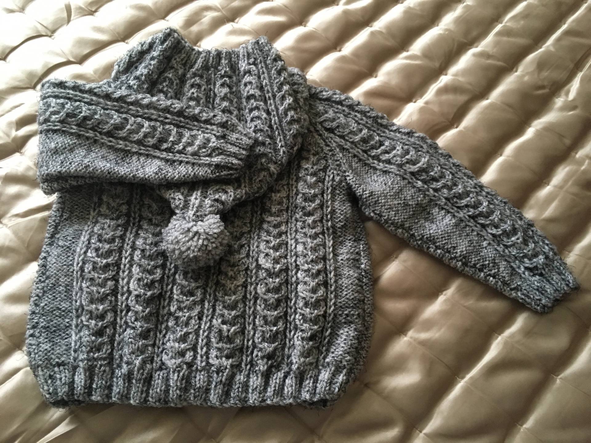 Schöne Warme Aran Jacke von WendiesWeeWoolies