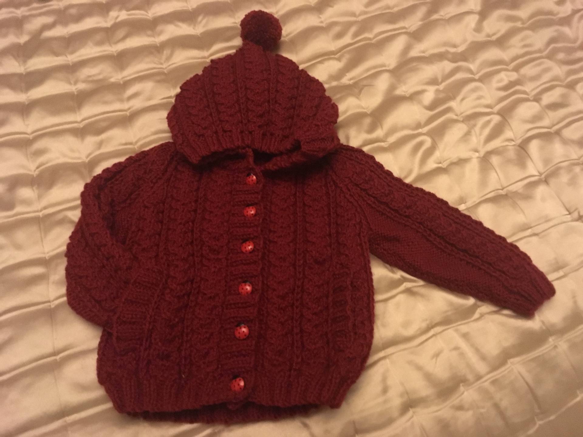 Schöne Warme Aran Jacke von WendiesWeeWoolies