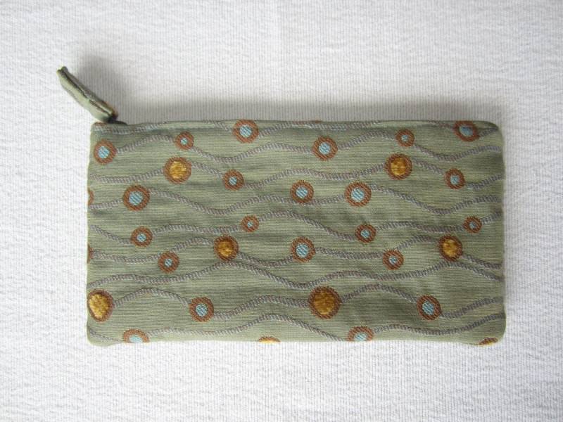 Moderne Clutch/Mit Meereslandschaft in Salbei, Bronze Und Gold Moderne Clutch/Mit Meereslandschaft in Salbei, Bronze Und Gold von WendyEdwardsDesigns