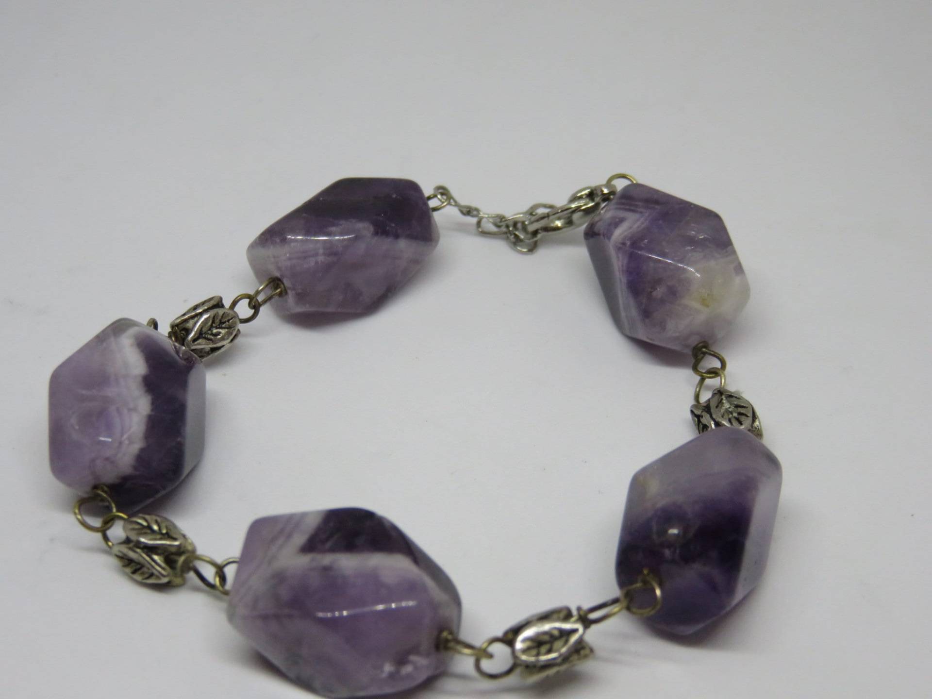Vintage Polierter Amethyst Stein Armband Vintage Polierter Amethyst Stein Armband von WendyEjewellery