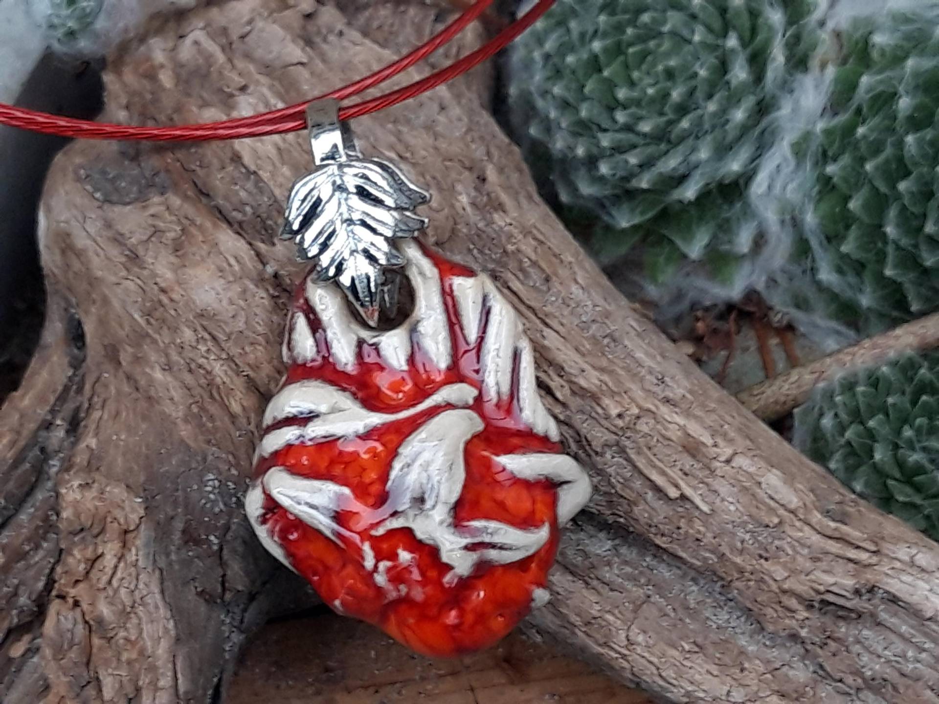 Halsreif Mit Anhänger Collier Talisman Geschmeide Bijouterie Geschenk Unikat Art Handmade Keramik, Valentinstagsgeschenk Halsreif Mit Anhänger Collier Talisman Geschmeide Bijouterie Geschenk Unikat Art Handmade Keramik, Valentinstagsgeschenk von Werderkeramik