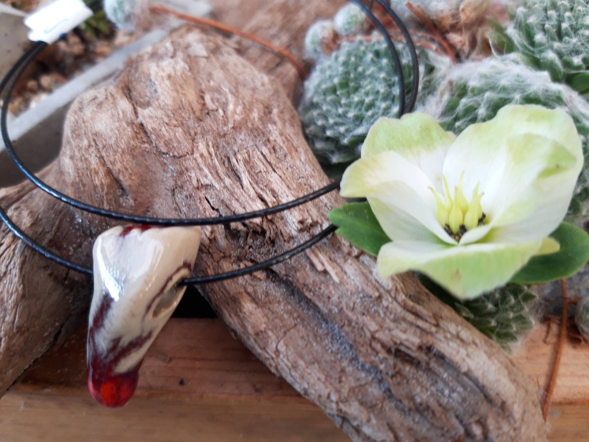 Halsreif Mit Anhänger Collier Talisman Geschmeide Bijouterie Geschenk Unikat Art Handmade Keramik, Valentinstagsgeschenk Halsreif Mit Anhänger Collier Talisman Geschmeide Bijouterie Geschenk Unikat Art Handmade Keramik, Valentinstagsgeschenk von Werderkeramik