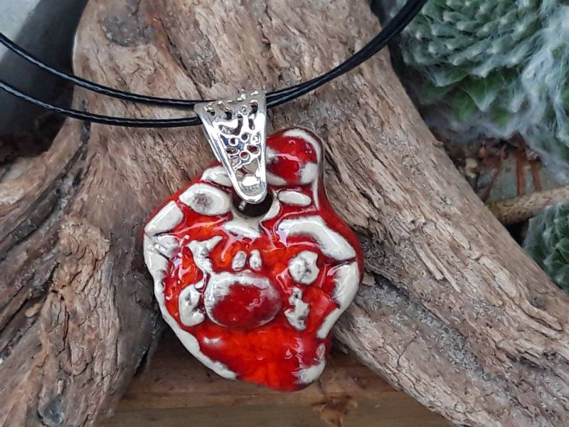 Halsreif Mit Anhänger Collier Talisman Geschmeide Bijouterie Geschenk Unikat Art Handmade Keramik, Valentinstagsgeschenk Halsreif Mit Anhänger Collier Talisman Geschmeide Bijouterie Geschenk Unikat Art Handmade Keramik, Valentinstagsgeschenk von Werderkeramik