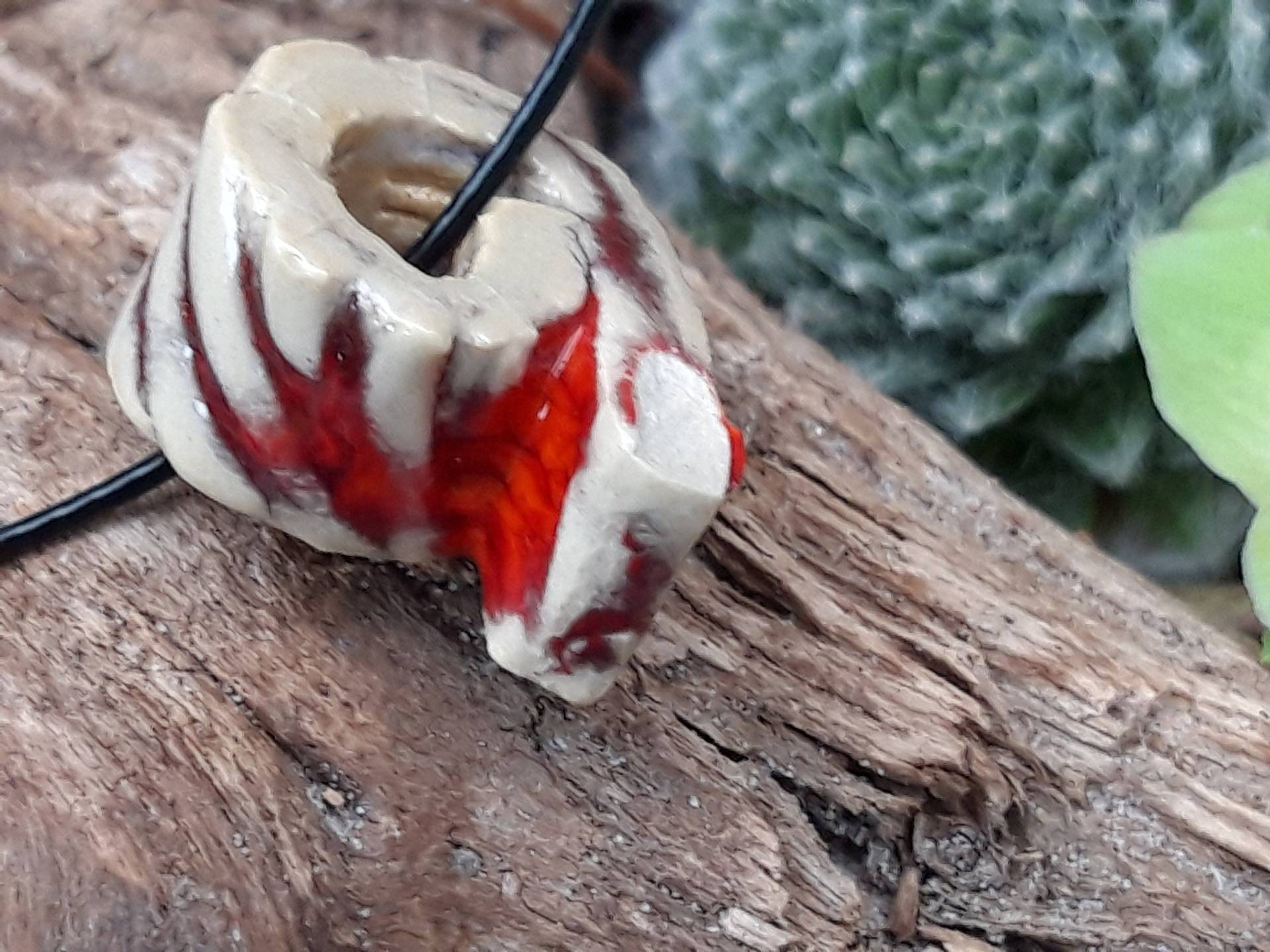 Halsreif Mit Anhänger Collier Talisman Geschmeide Bijouterie Geschenk Unikat Art Handmade Keramik, Valentinstagsgeschenk Halsreif Mit Anhänger Collier Talisman Geschmeide Bijouterie Geschenk Unikat Art Handmade Keramik, Valentinstagsgeschenk von Werderkeramik