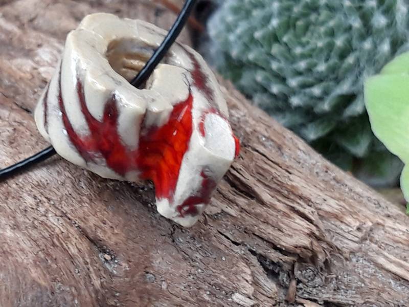 Halsreif Mit Anhänger Collier Talisman Geschmeide Bijouterie Geschenk Unikat Art Handmade Keramik, Valentinstagsgeschenk Halsreif Mit Anhänger Collier Talisman Geschmeide Bijouterie Geschenk Unikat Art Handmade Keramik, Valentinstagsgeschenk von Werderkeramik