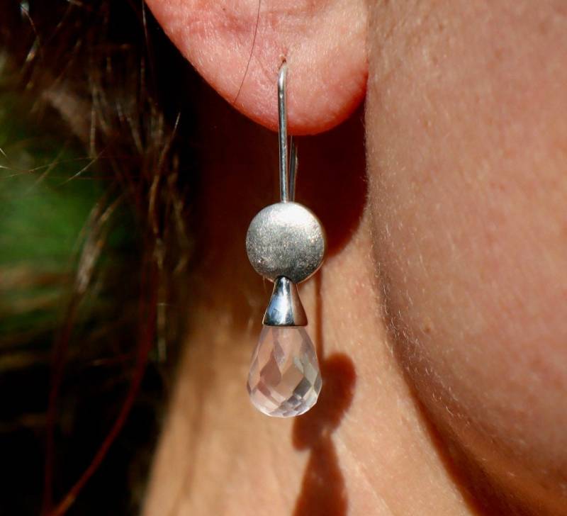 Hängeohrringe Tropfen Rosenquarz Silber Hängeohrringe Tropfen Rosenquarz Silber von WerkBrett