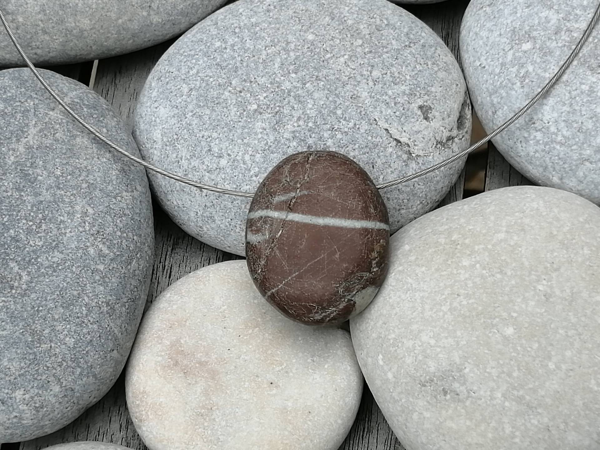 Natursteinkette Mit Besonderer Maserung von Werkstatt29