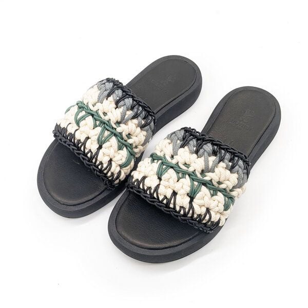 Werner 1911 Pantolette mit handgehäkeltem Riemen – Rosmarin - IVN-zertifiziert Werner 1911 Pantolette mit handgehäkeltem Riemen – Rosmarin - IVN-zertifiziert von Werner 1911