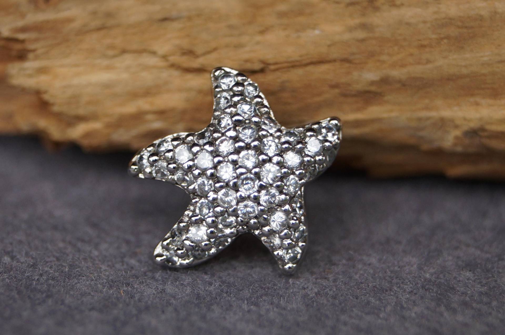 Vintage Anhänger Silber 925/ - Gestempelt Seestern 12x12mm Zirkonia Feststehende Öse Rhodiniert Sehr Gut Erhalten Gereinigt Vintage Anhänger Silber 925/ - Gestempelt Seestern 12x12mm Zirkonia Feststehende Öse Rhodiniert Sehr Gut Erhalten Gereinigt von WertGeschaetzt