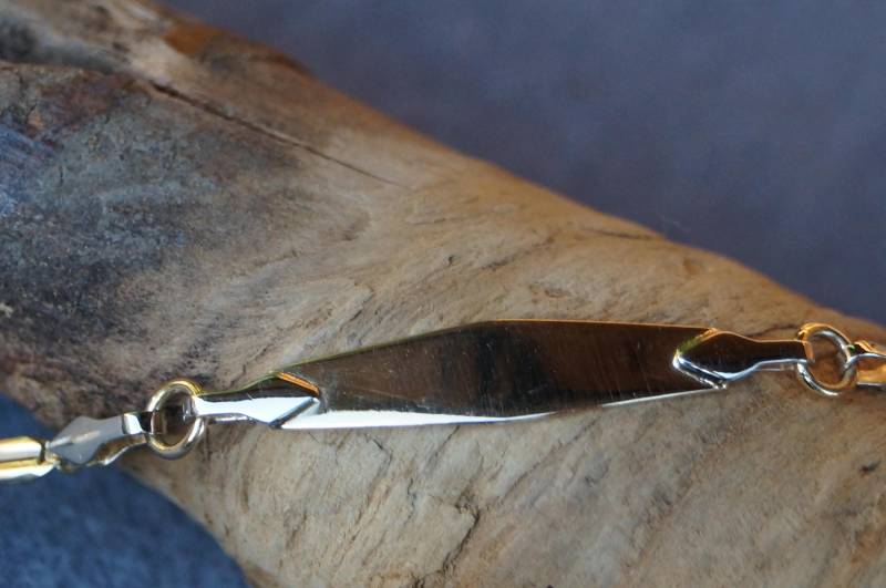 Vintage Identitätskinder-Armband Gelb/Weißgold 750/ - Gestempelt Länge 16cm Karabinerverschluß Fantasiemuster Sehr Gut Erhalten Und Gereinigt Vintage Identitätskinder-Armband Gelb/Weißgold 750/ - Gestempelt Länge 16cm Karabinerverschluß Fantasiemuster Sehr Gut Erhalten Und Gereinigt von WertGeschaetzt