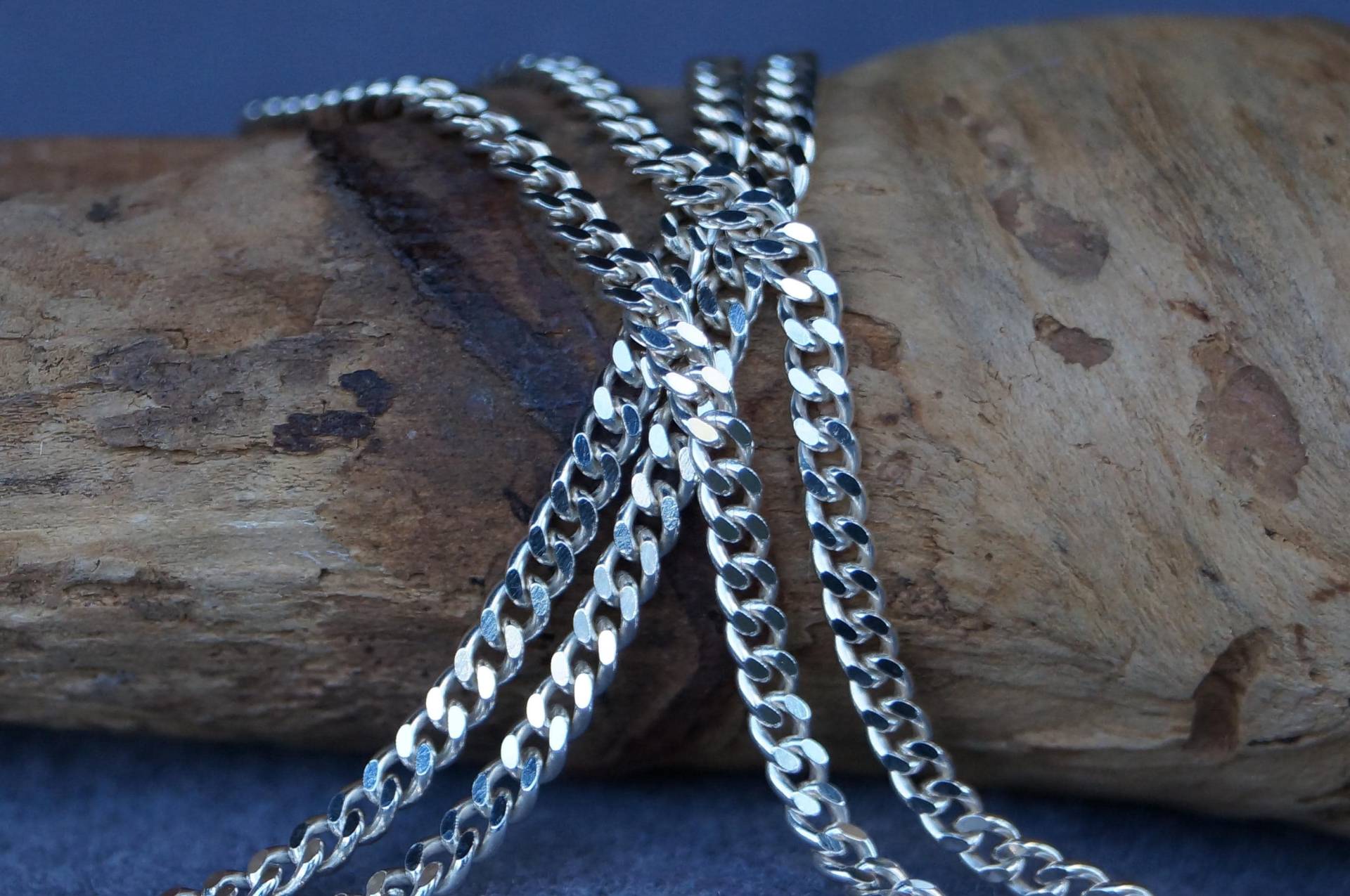 Vintage Kette Silber 925/ - Gestempelt Länge 40, 5cm Panzer-Muster Diamantiert Federringverschluss Gereinigt Und Sehr Gut Erhalten Vintage Kette Silber 925/ - Gestempelt Länge 40, 5cm Panzer-Muster Diamantiert Federringverschluss Gereinigt Und Sehr Gut Erhalten von WertGeschaetzt