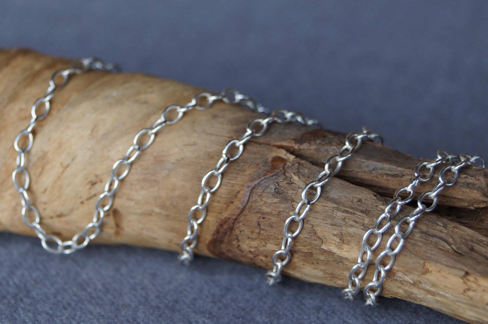 Vintage Kette Silber 925/ - Ösenkette Anker Weit Gestempelt Länge 56cm Karabinerverschluss Sehr Gut Erhalten Und Gereinigt Vintage Kette Silber 925/ - Ösenkette Anker Weit Gestempelt Länge 56cm Karabinerverschluss Sehr Gut Erhalten Und Gereinigt von WertGeschaetzt