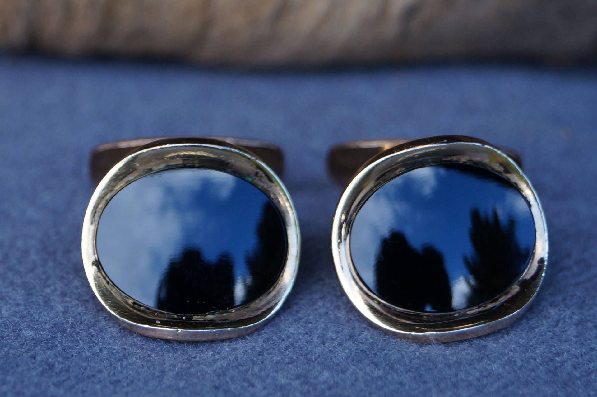 Vintage Manschettenköpfe, Unecht Vergoldet Double, Onyx, 17x16mm, Vermutlich 60Er Jahre, Gut Erhalten Und Gereinigt Vintage Manschettenköpfe, Unecht Vergoldet Double, Onyx, 17x16mm, Vermutlich 60Er Jahre, Gut Erhalten Und Gereinigt von WertGeschaetzt
