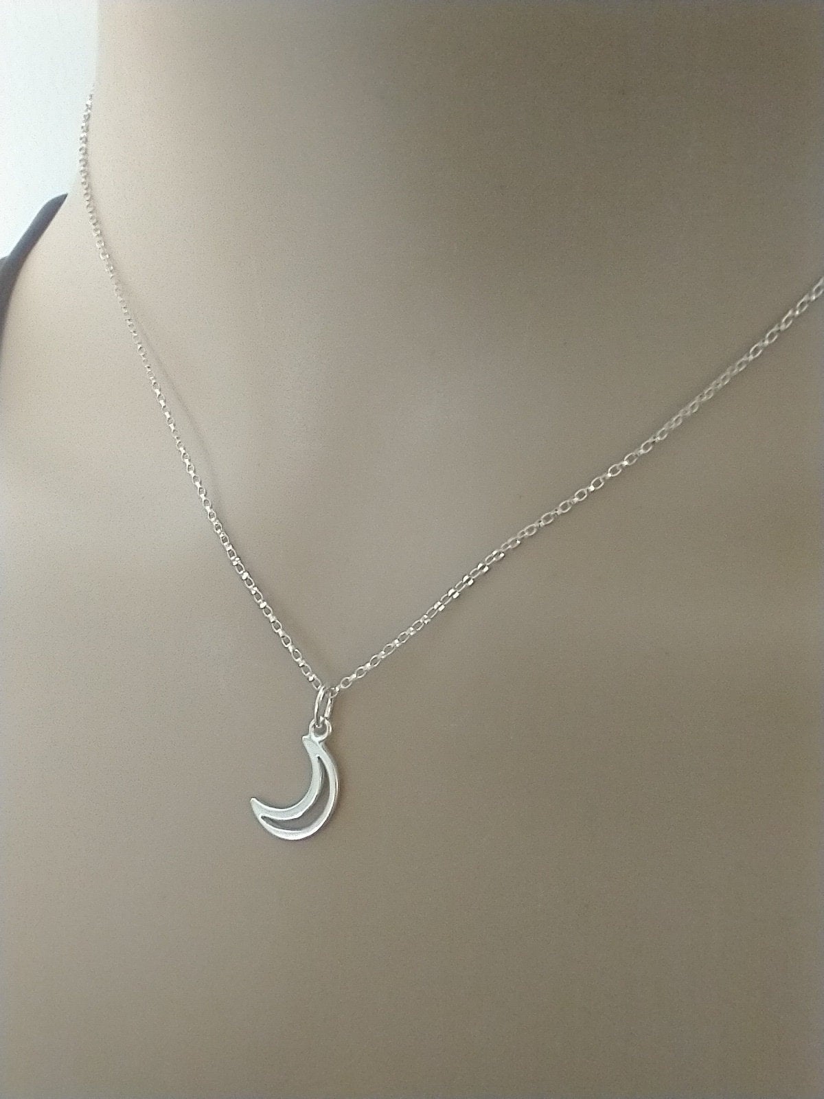 sterling Silber Mondsichel Halskette Schichtung Rolo Kette sterling Silber Mondsichel Halskette Schichtung Rolo Kette von West9th