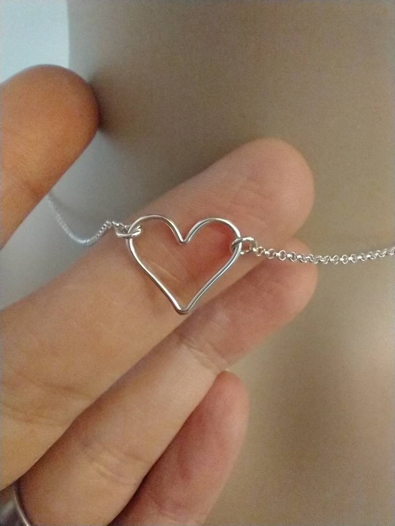 sterling Silber Offenes Herz Halskette Zarte Rolo Kette sterling Silber Offenes Herz Halskette Zarte Rolo Kette von West9th