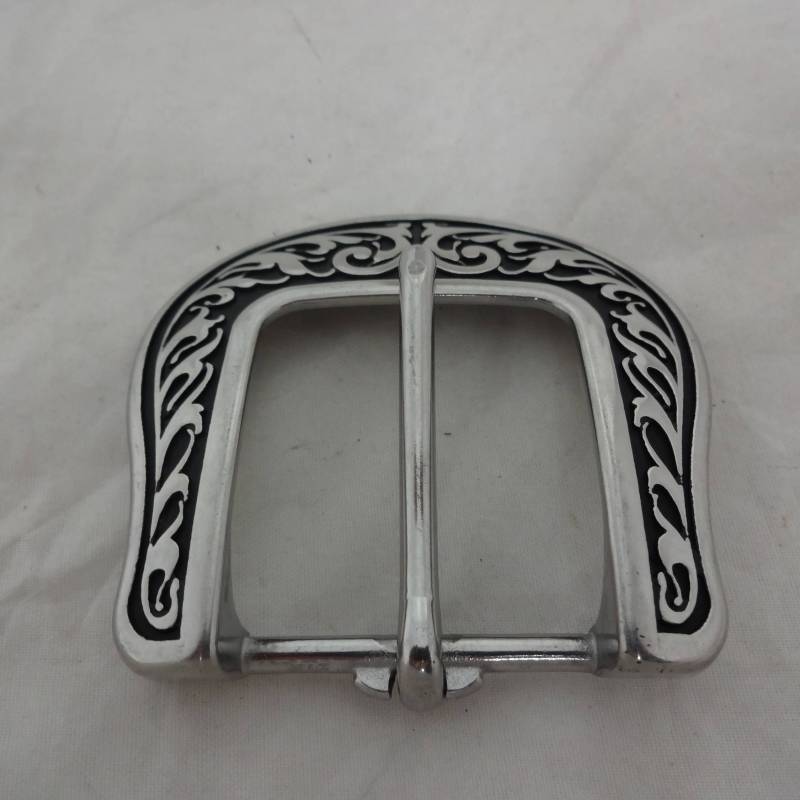 New Jeremiah Watt Heel Bar Schnalle Schwarz Traditionelle Floral Edelstahl Western Horse Tack Hardware New Jeremiah Watt Heel Bar Schnalle Schwarz Traditionelle Floral Edelstahl Western Horse Tack Hardware von WestCoastTack