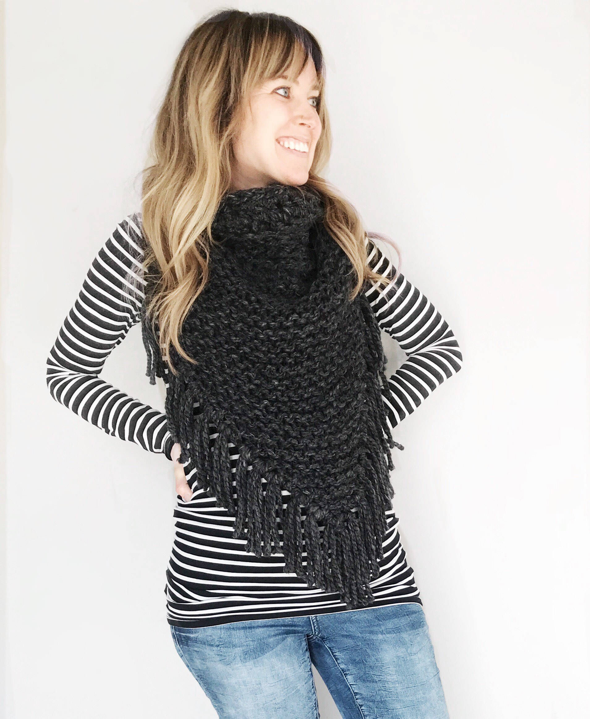 Hide+Seek | 1/2 Poncho Hide+Seek | 1/2 Poncho von WestCompany