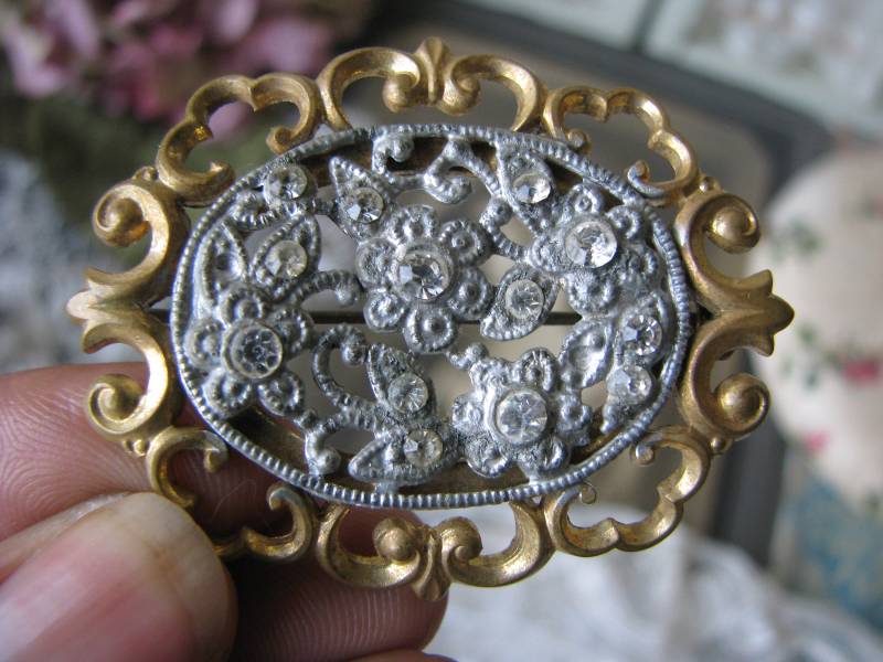Antike Paste Brosche, Topf Messing Filigran Art Deco 1930Er Jahre Hochzeit Brosche Antike Paste Brosche, Topf Messing Filigran Art Deco 1930Er Jahre Hochzeit Brosche von WestEndMarket