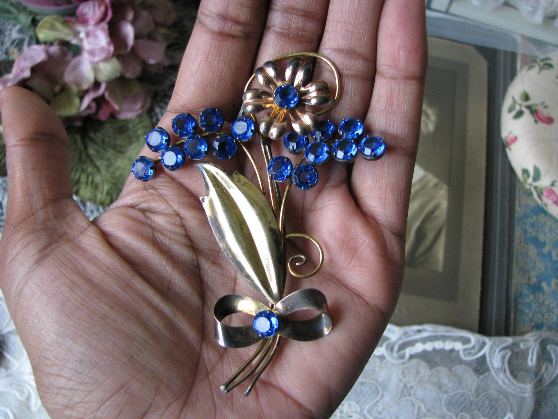 Art Deco Paste Brosche, Sterling Silber Blüten Pin, Großer Blumen Gold Über Blaue Star Art Art Deco Paste Brosche, Sterling Silber Blüten Pin, Großer Blumen Gold Über Blaue Star Art von WestEndMarket
