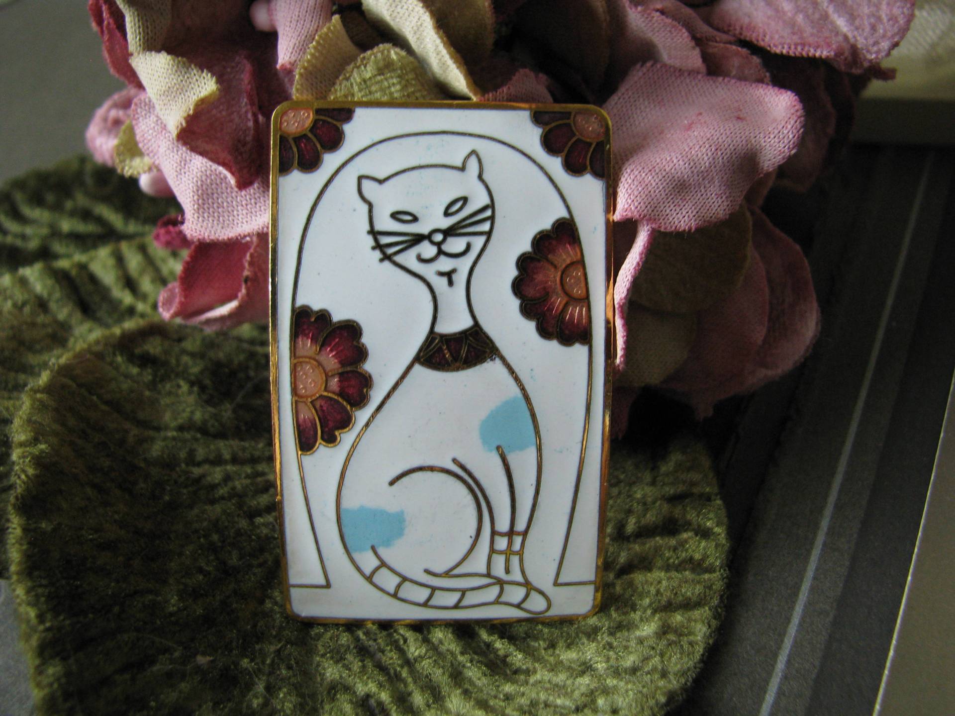Vintage Cloisonne Katzen Pin, 1980Er Katze Floral Cat Novelty Katzenschmuck, Emaille Pin Vintage Cloisonne Katzen Pin, 1980Er Katze Floral Cat Novelty Katzenschmuck, Emaille Pin von WestEndMarket