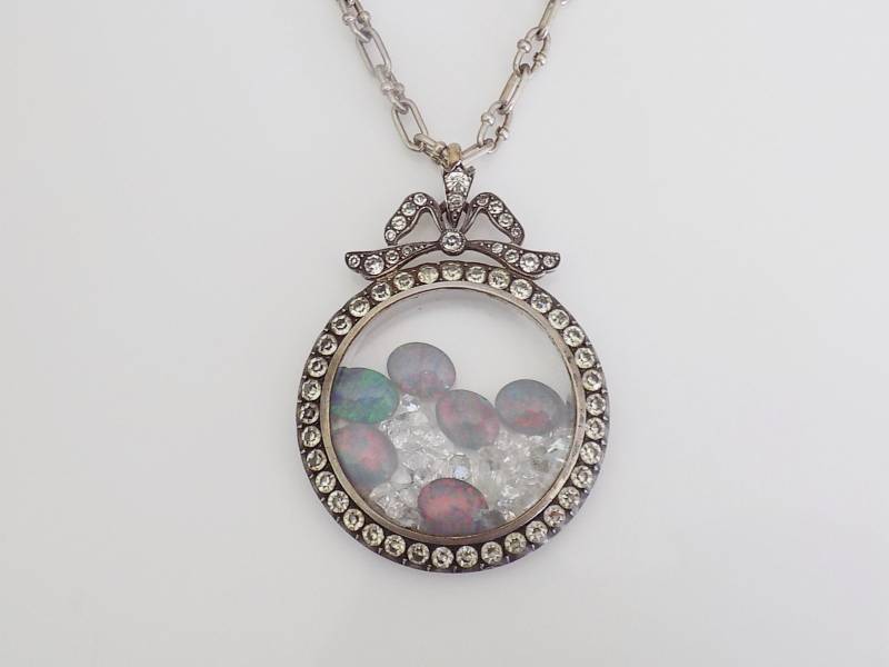 Edwardian Silber Paste Shaker Locket Anhänger Halskette Edwardian Silber Paste Shaker Locket Anhänger Halskette von WestandSonJewellery