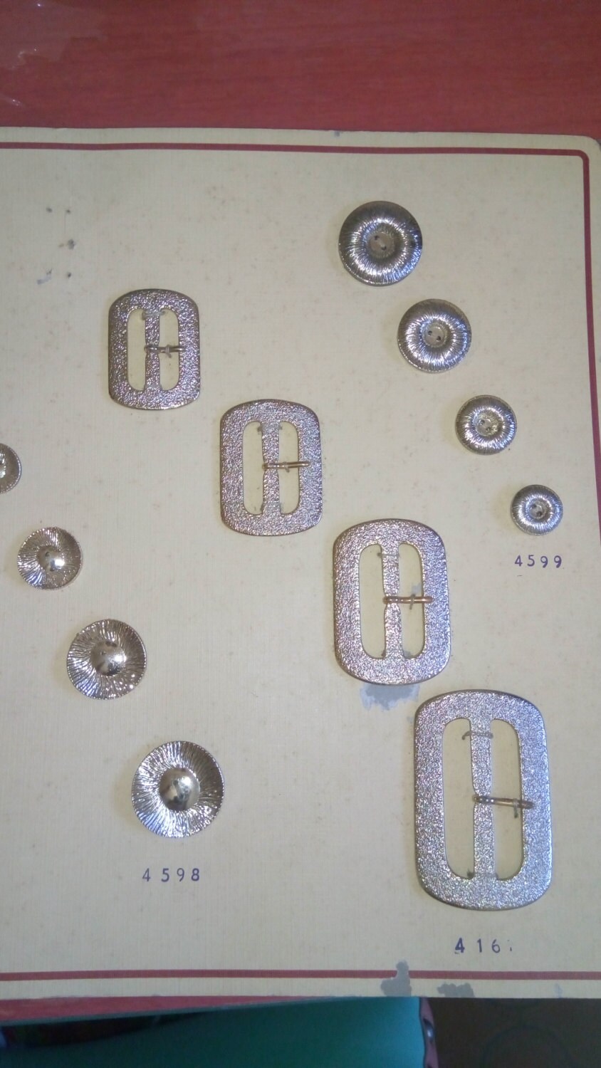 Viele Silberne Gürtel Und Knöpfe Aus Den 1950Er Jahren von WesternSwingHulagirl