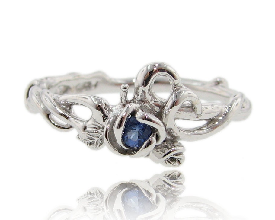 Saphir Silberring, Rosengarten Ring in Sterling Silber von WexfordJewelers