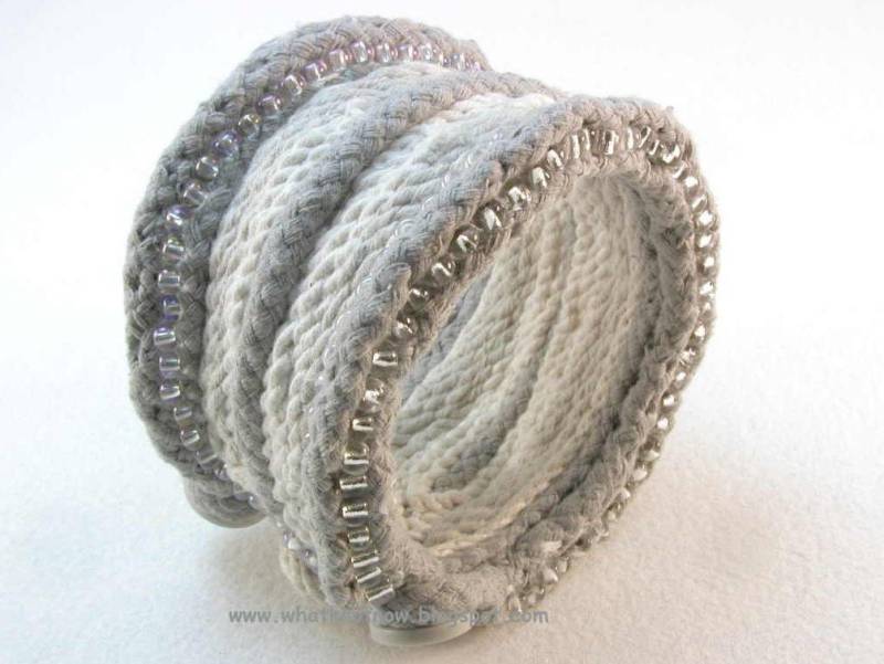 Glitzerperlen Garnspulenarmband Größe M 2535 von WhatKnotShop