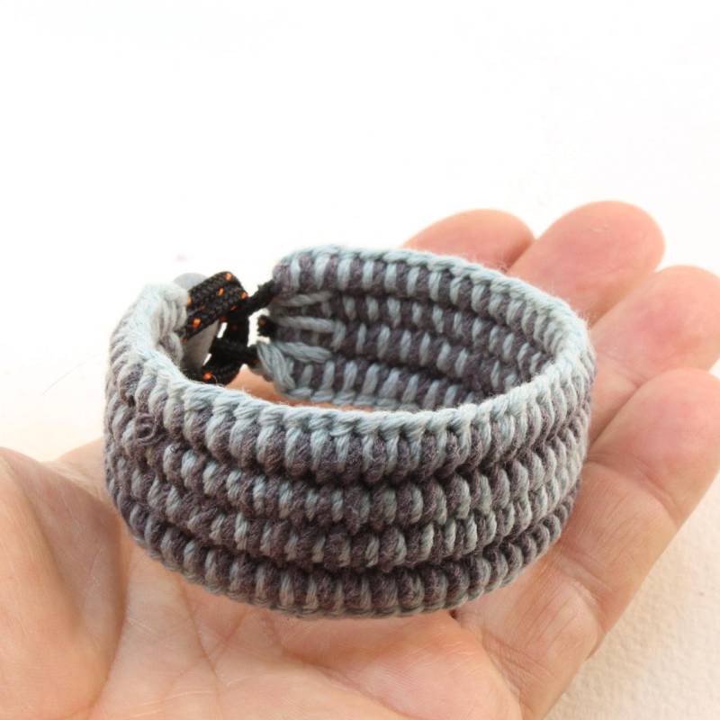 Hellblaues Armband Größe M 4367 von WhatKnotShop