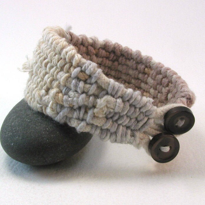 Noppen Gobelin Armband Größe L 4089 von WhatKnotShop