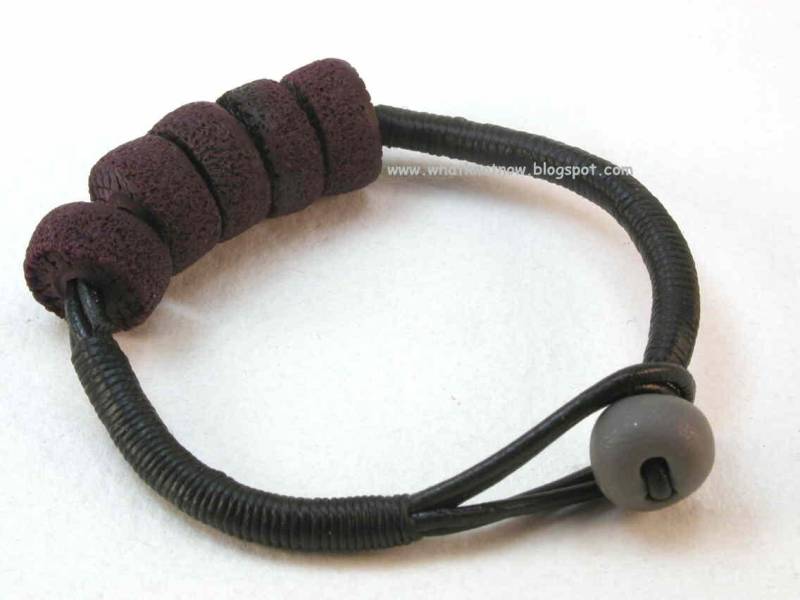 Schwarzes Lederperlenarmband Art.-Nr. 3097 von WhatKnotShop