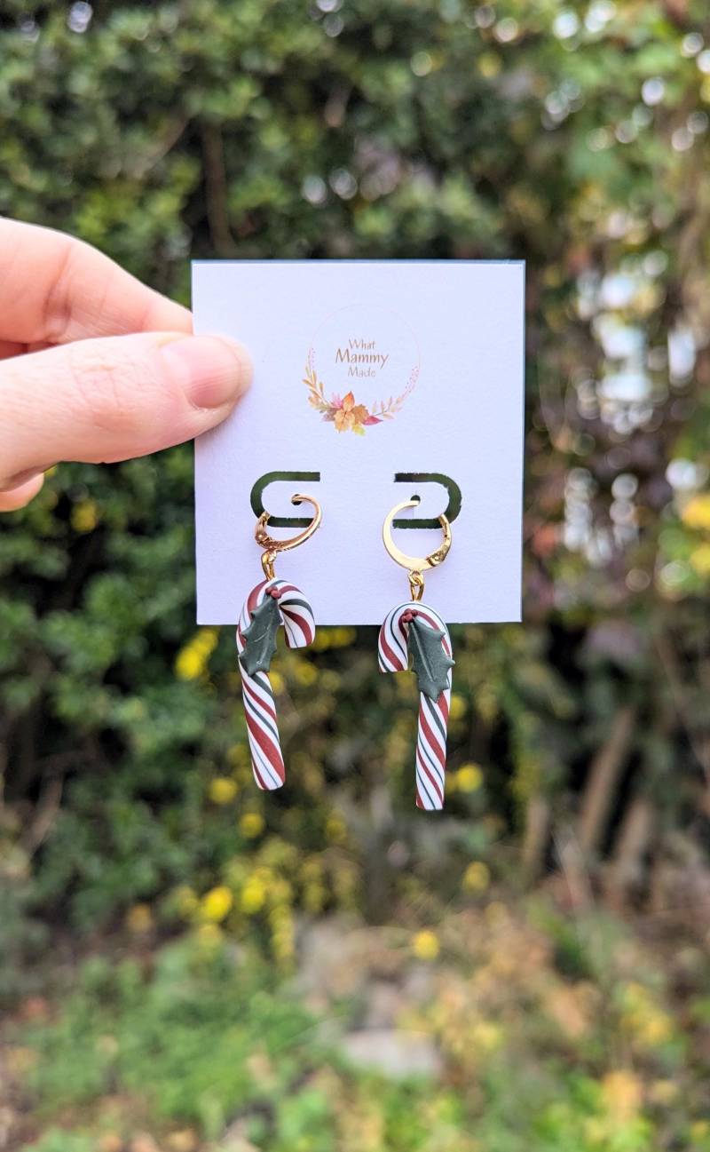 Candy Cane Ohrringe Handgemachte Polymer Clay Weihnachtsohrringe Wichtelgeschenk Weihnachtsgeschenk Für Sie von WhatMammyMade