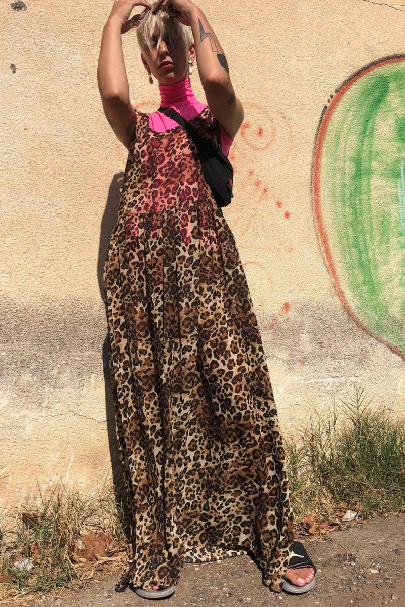 Leopard Schiere Maxi Kleid von WhatWouldSusieWear