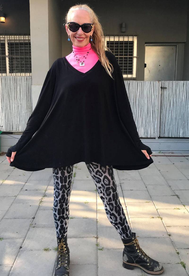 Schwarz V-Ausschnitt Ausgestelltes Unten Langarm-Top Mit Daumenlöchern von WhatWouldSusieWear