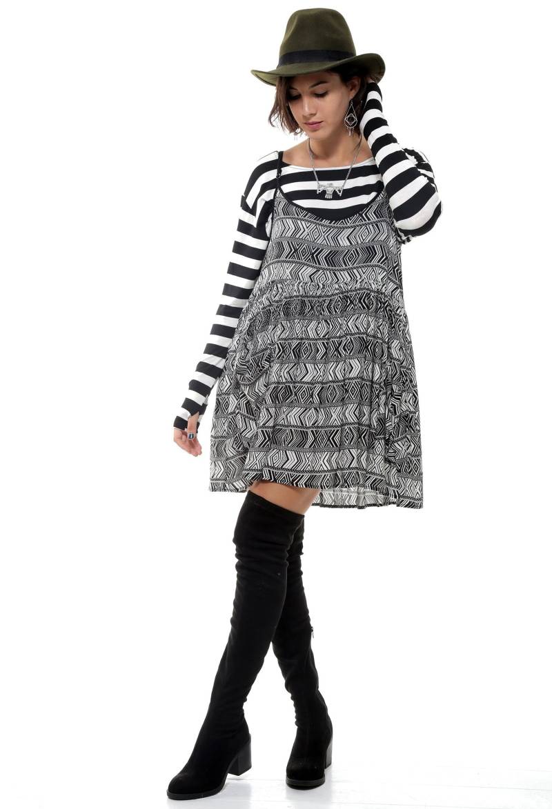 Schwarz-Weißes Azteken Babydoll Kleid Kleines von WhatWouldSusieWear