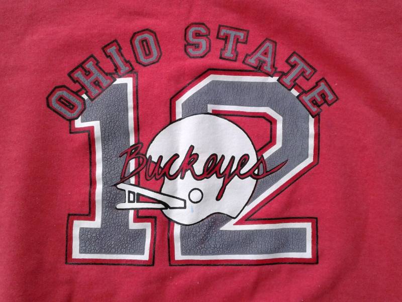 Vintage 80Er Ohio State Osu Buckeyes #12 Red Crew-Neck Sweatshirt Vintage 80Er Ohio State Osu Buckeyes #12 Red Crew-Neck Sweatshirt von WhatevrzKlevrKlothz
