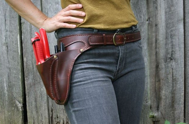 Palisander Blumen Gürtel + Scherentasche Palisander Blumen Gürtel + Scherentasche von WheelerMunroe