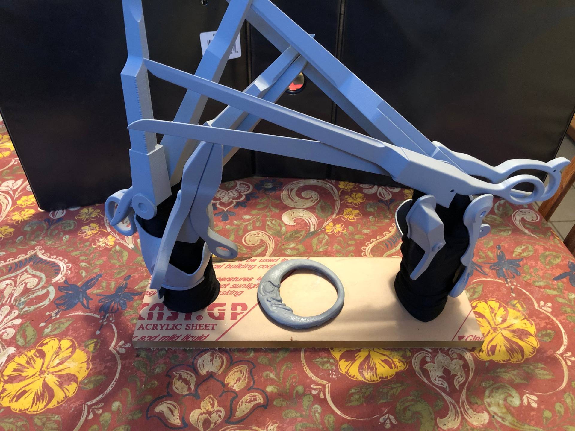 Edward Scissorhandss Schere Hände Edward Scissorhandss Schere Hände von WheemsJetsamFlotsam