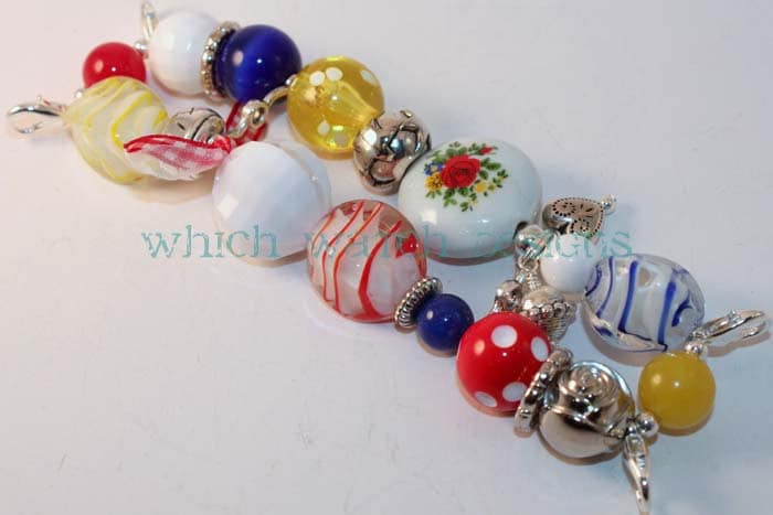 In Erster Linie... Rot, Gelb, Blau Und Weiß Austauschbaren Perlen Armband, Vintage-stil In Erster Linie... Rot, Gelb, Blau Und Weiß Austauschbaren Perlen Armband, Vintage-stil von WhichWatchDesigns