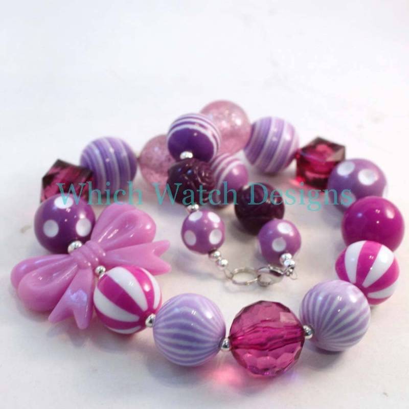 Purplelicious... Klobige Hell Und Dunkel Lila Kleinkind Bubblegum Halskette, Bogen von WhichWatchDesigns