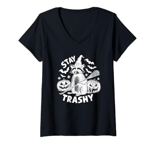 Damen Stay Trashy Waschbär Halloween Charm T-Shirt mit V-Ausschnitt von Whimsical Halloween Raccoon Witch Vibes