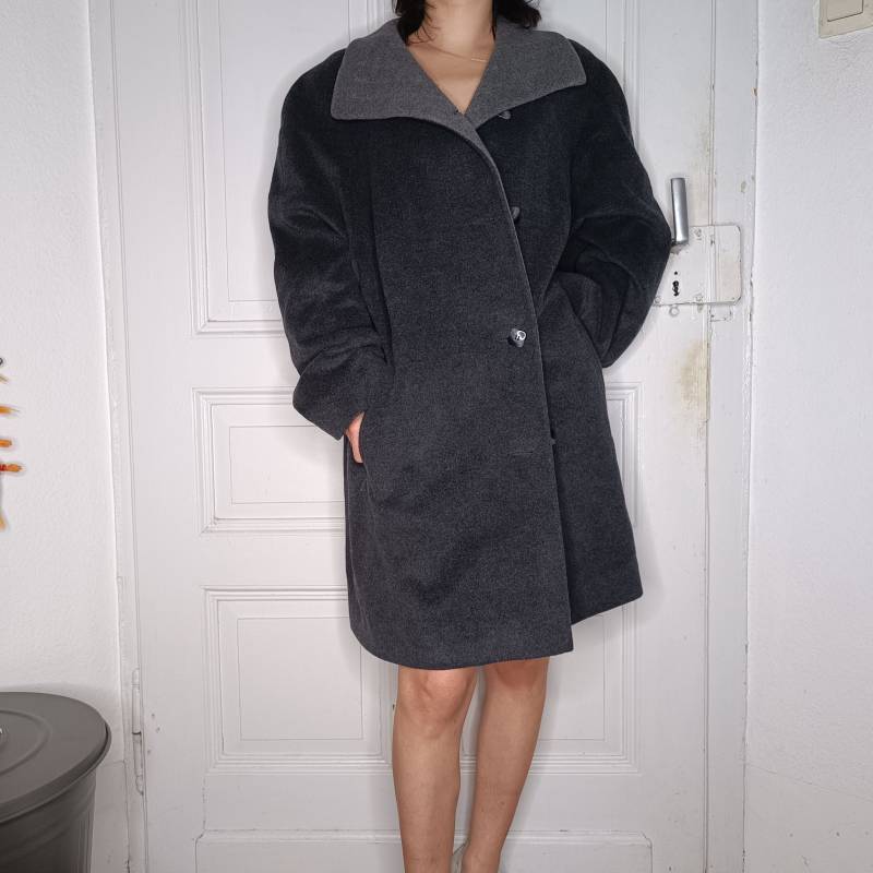 Vintage Mantel Wolle Grau Angora Oversized von WhimsicalSecondHand